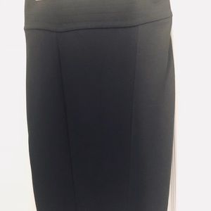 Kardashian’s black pencil skirt ,size medium